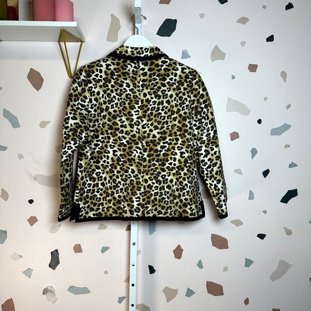 MONTEREY‎ BAY Tan Leopard Print Button Front Trimmed Jacket PM - Picture 2 of 10